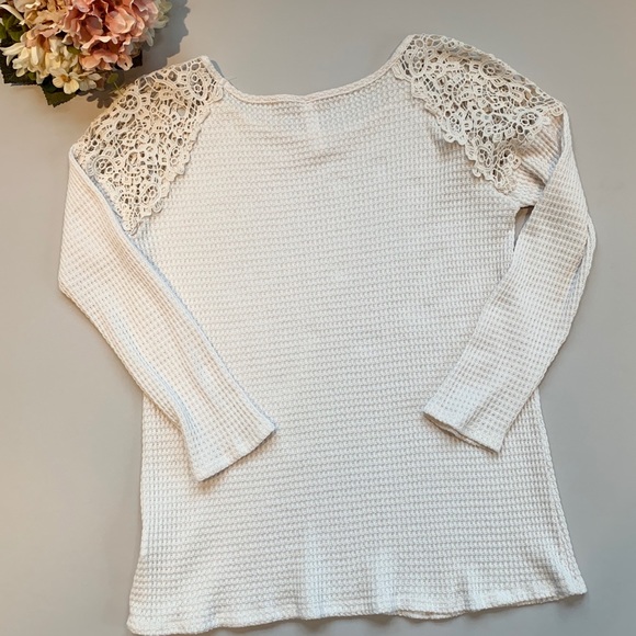 Vanilla Bay Waffle Top - Picture 2 of 3